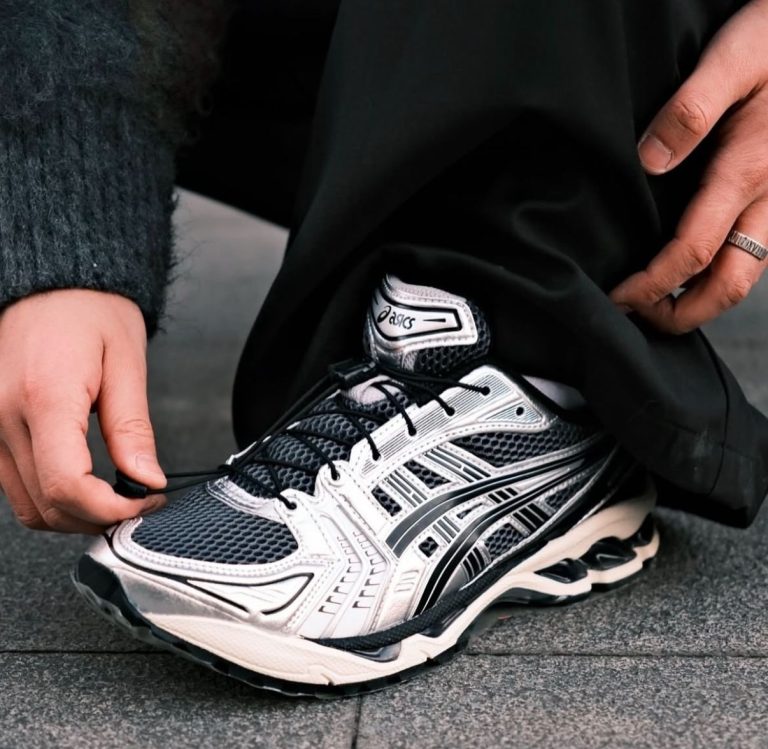 ASICS GEL KAYANO